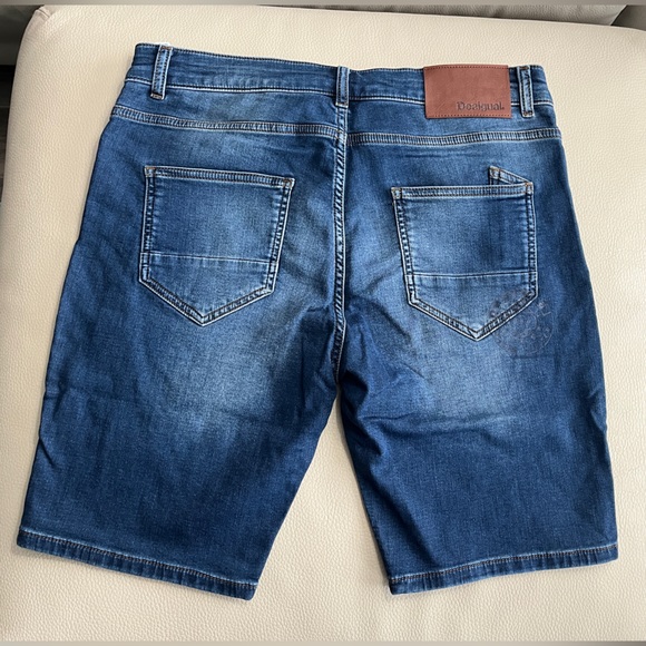 NWT - Desigual Men’s Ripped Washed Denim Jogger Short - Size 34 - Picture 7 of 11